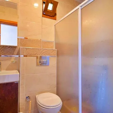 Nature With Pool And Jacuzzi *