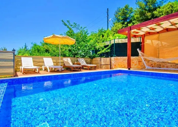 Nature With Pool And Jacuzzi 别墅 *