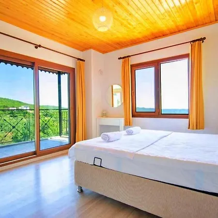 Villa Nature With Pool And Jacuzzi Cukurbag (Kas)