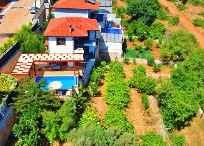 Nature With Pool And Jacuzzi Cukurbag (Kas)