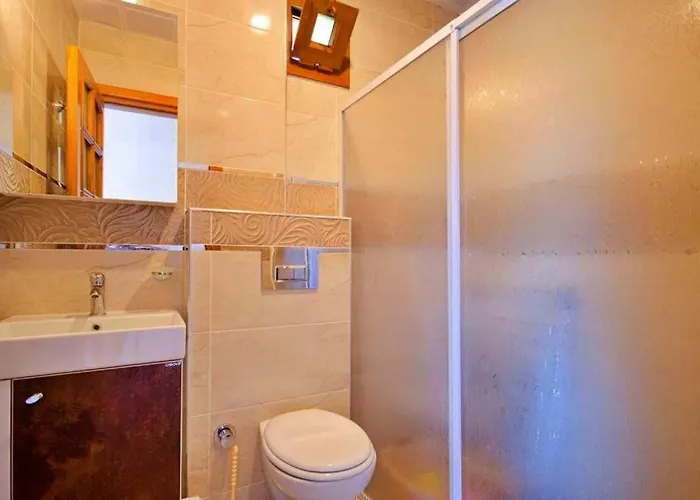 Nature With Pool And Jacuzzi *