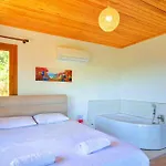 Nature With Pool And Jacuzzi Villa *