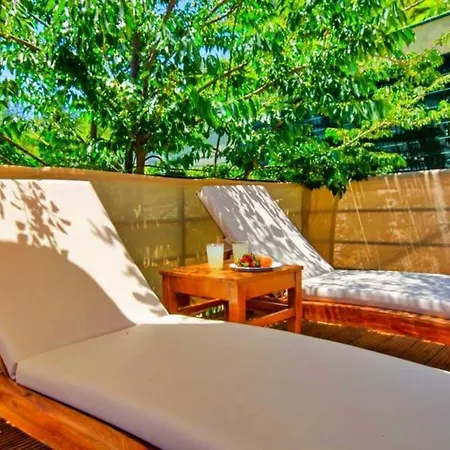 Nature With Pool And Jacuzzi Villa *