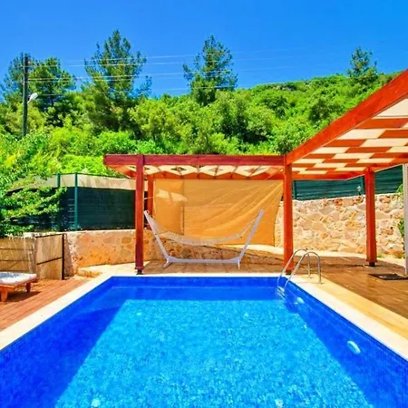 Nature With Pool And Jacuzzi Villa Cukurbag (Kas)